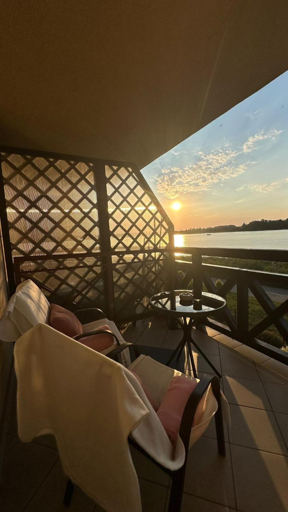 Chillout U Oli Apartament Nad Samym Jeziorem Ostróda Exterior foto